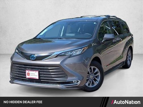 Predawn Gray Mica 2022 Toyota Sienna XLE
