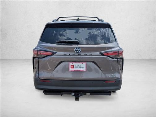 Predawn Gray Mica 2022 Toyota Sienna XLE