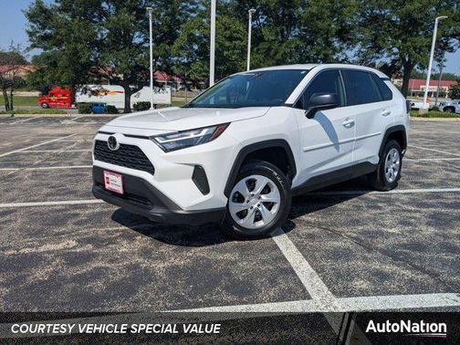 2025 Toyota RAV4 LE