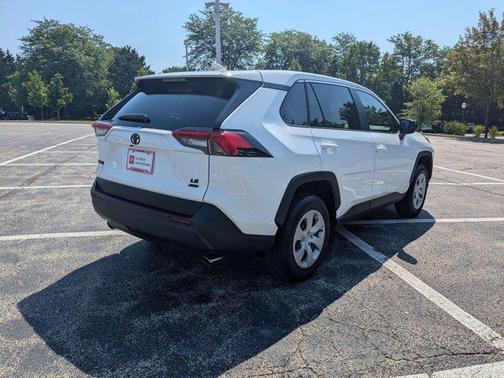 2025 Toyota RAV4 LE