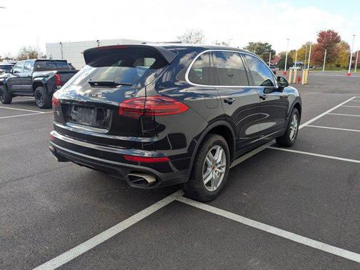 2016 Porsche Cayenne Cayenne