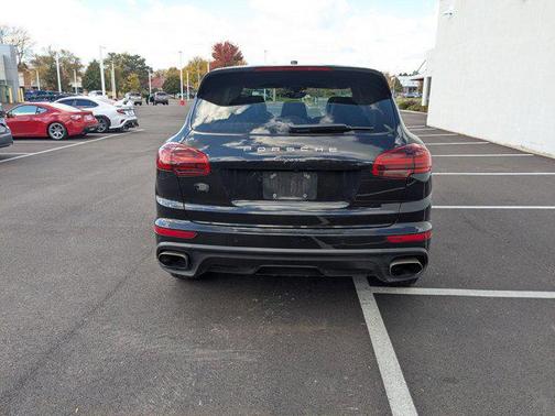 2016 Porsche Cayenne Cayenne