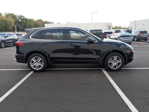 2016 Porsche Cayenne Cayenne