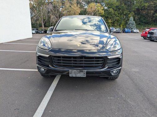 2016 Porsche Cayenne Cayenne