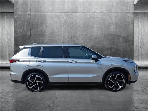 2022 Mitsubishi Outlander ES 2.5 S-AWC