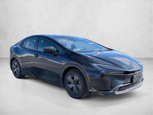 2025 Toyota Prius LE