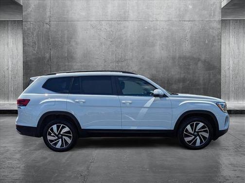 2024 Volkswagen Atlas 2.0T SE w/Technology 4MOTION