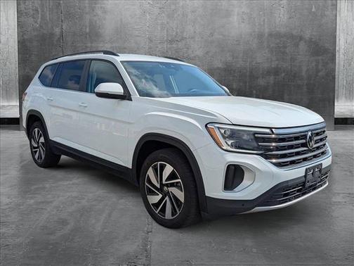 2024 Volkswagen Atlas 2.0T SE w/Technology 4MOTION