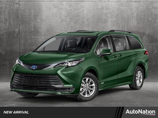 2022 Toyota Sienna LE
