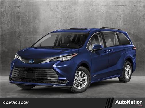 2025 Toyota Sienna LE