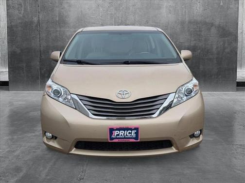 2013 Toyota Sienna XLE