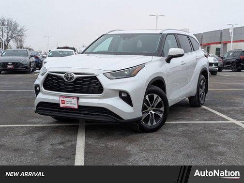 2026 Toyota Highlander XLE