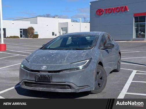 2025 Toyota Prius LE