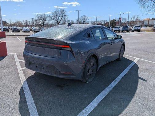 2025 Toyota Prius LE