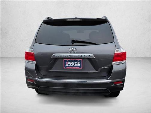 2011 Toyota Highlander SE