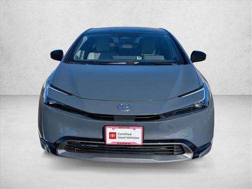 2025 Toyota Prius XLE