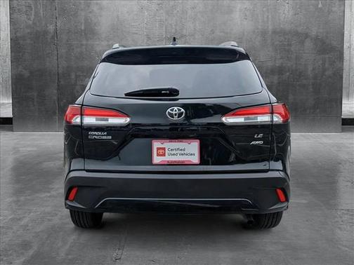 2024 Toyota Corolla Cross LE
