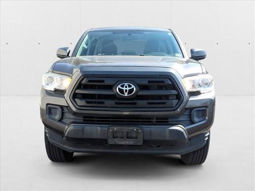 2016 Toyota Tacoma SR