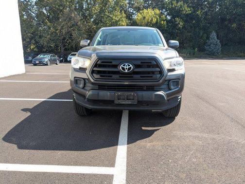 2016 Toyota Tacoma SR