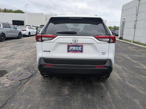 2024 Toyota RAV4 XLE