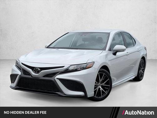 Ice Cap 2024 Toyota Camry SE