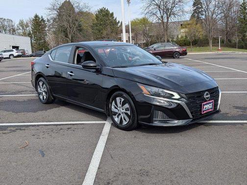 2023 Nissan Altima S FWD