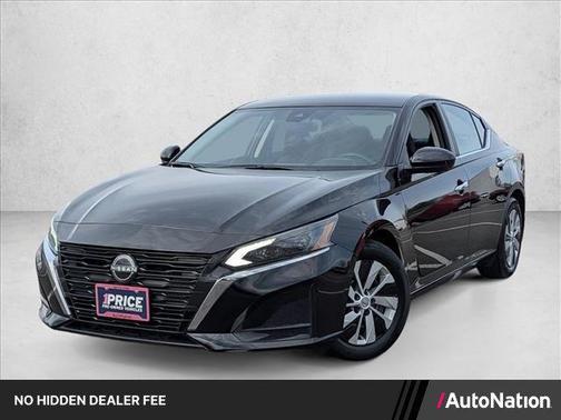 Super Black 2023 Nissan Altima S FWD