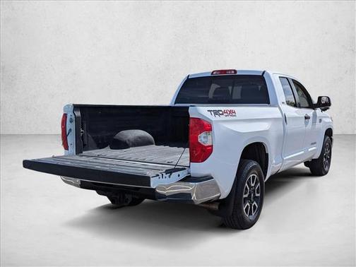 Super White 2018 Toyota Tundra SR5