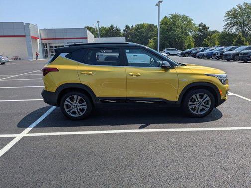 2022 Kia Seltos S