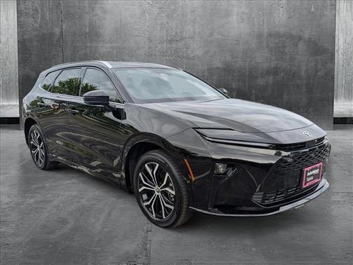 2025 Toyota Crown Signia XLE