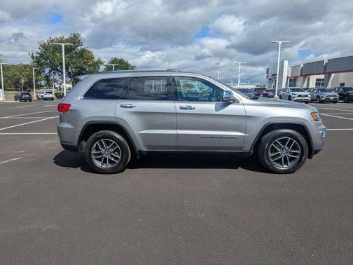 2017 Jeep Grand Cherokee Limited X