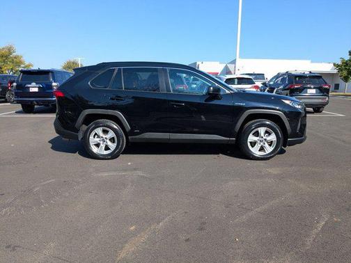 2019 Toyota RAV4 Hybrid LE