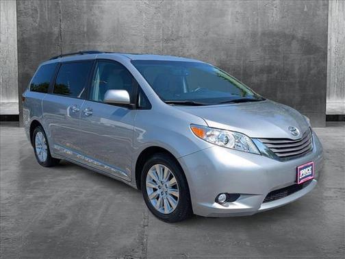 2015 Toyota Sienna XLE