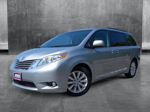 2015 Toyota Sienna XLE