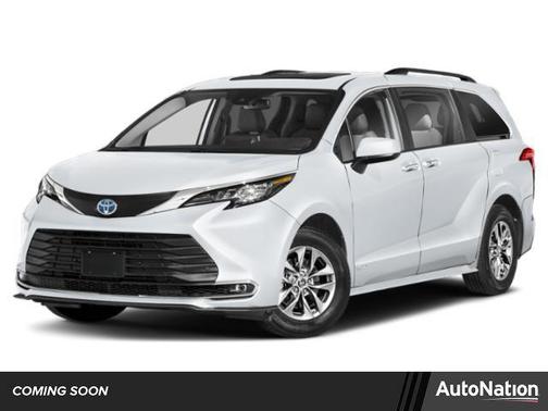 2025 Toyota Sienna XLE 7 Passenger