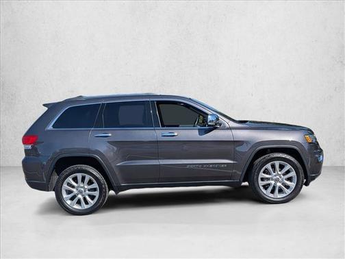 Granite Crystal Metallic Clearcoat 2017 Jeep Grand Cherokee Limited