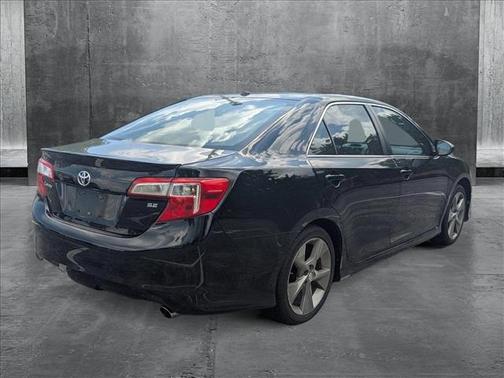 2014 Toyota Camry SE Sport