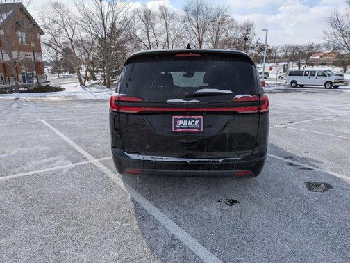 2025 Chrysler Pacifica Limited