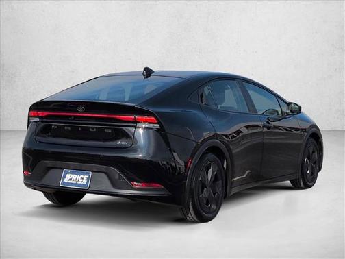 2025 Toyota Prius LE