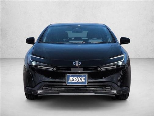 2025 Toyota Prius LE