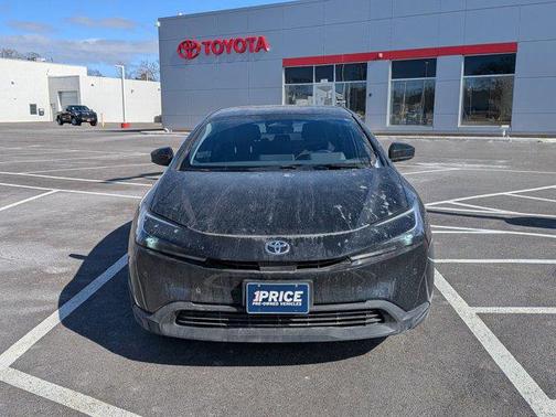 2025 Toyota Prius LE