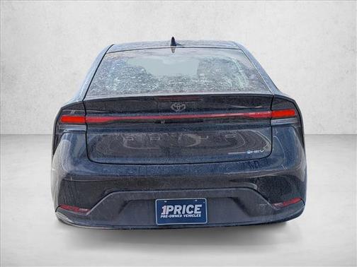 2025 Toyota Prius LE