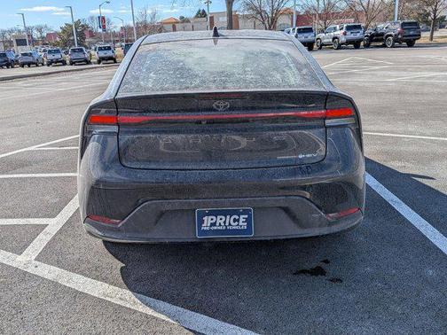 2025 Toyota Prius LE