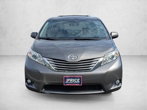 2016 Toyota Sienna XLE