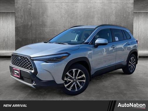 2024 Toyota Corolla Cross XLE
