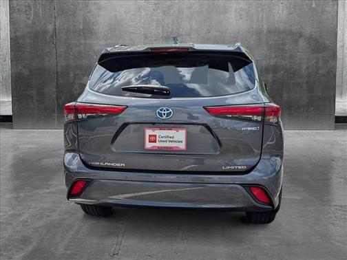 2022 Toyota Highlander Hybrid Limited