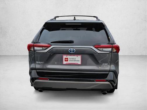 2021 Toyota RAV4 Hybrid SE