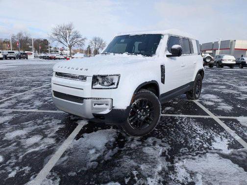 2025 Land Rover Defender 110 P300