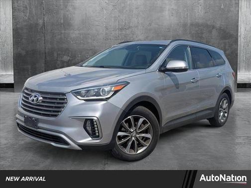 2017 Hyundai SANTA FE SE