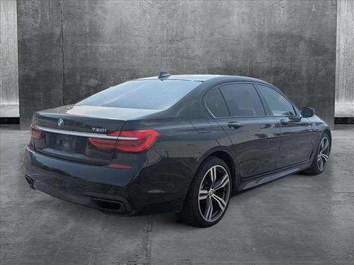2016 BMW 750 i xDrive